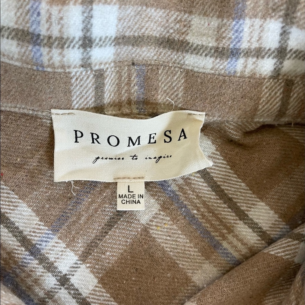 Cropped Shacket - image 3